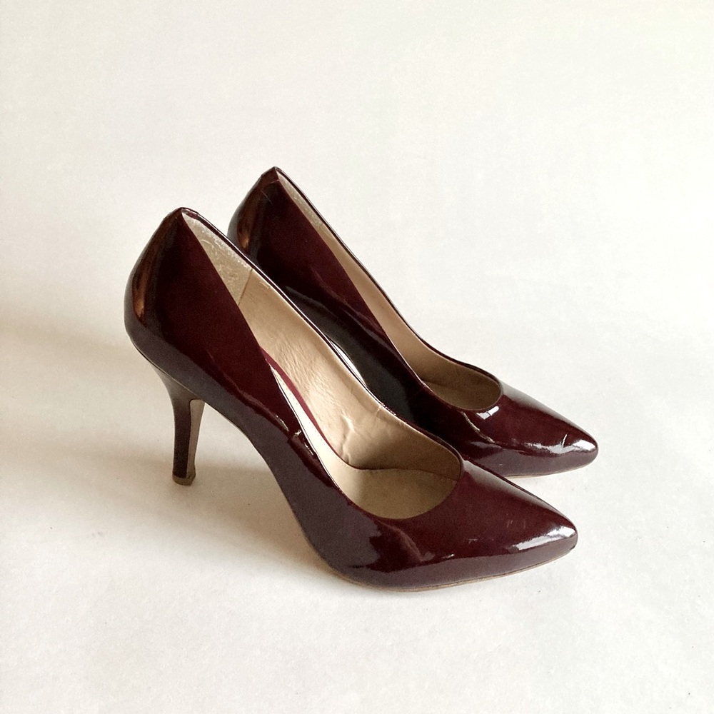 Arturo Chiang Burgundy Patent Leather Point Toe Classic Heels size 9.5